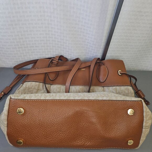 Michael Kors Brown & Beige Signature Canvas Leather Tote Bag With Wallet - Picture 6 of 15